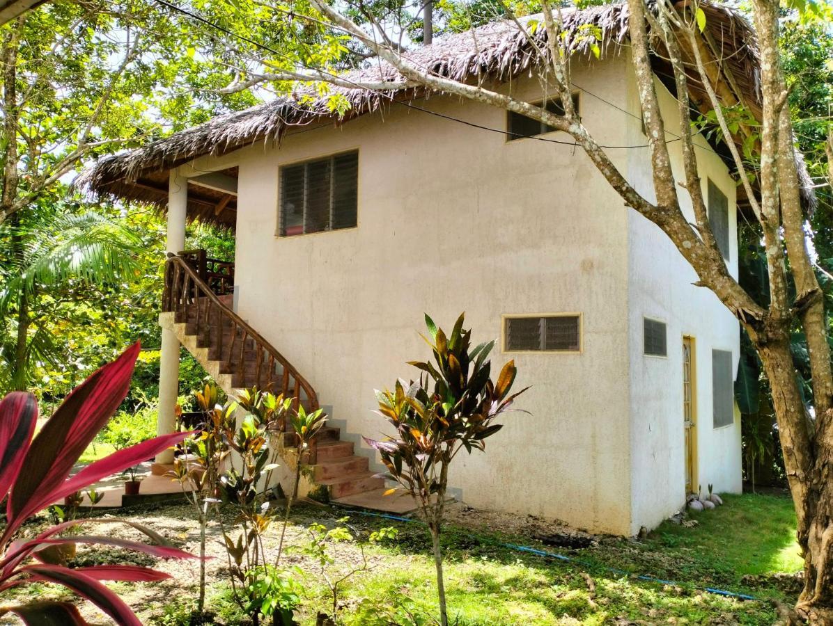 The Sylvia Hostel San Juan  Ngoại thất bức ảnh